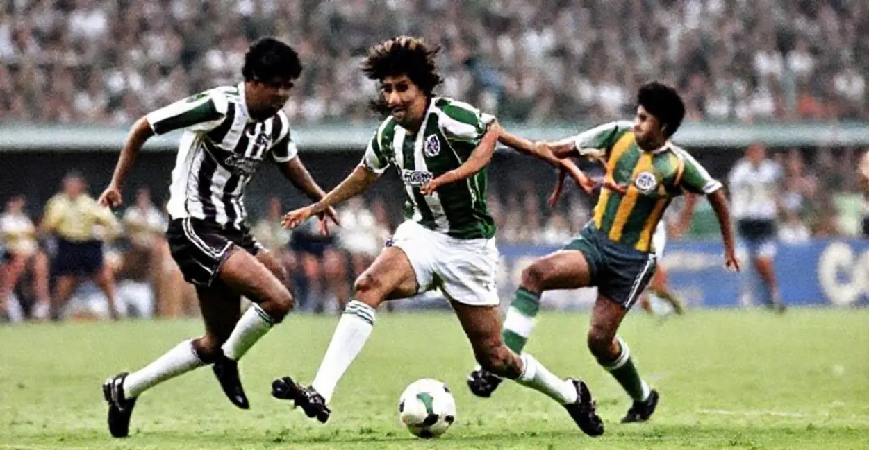 Análise Histórica do Confronto Santos x Palmeiras